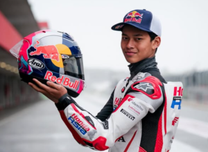 Gokil! Pebalap Gunungkidul Veda Ega Pratama Tembus 5 Besar Moto3 Thailand